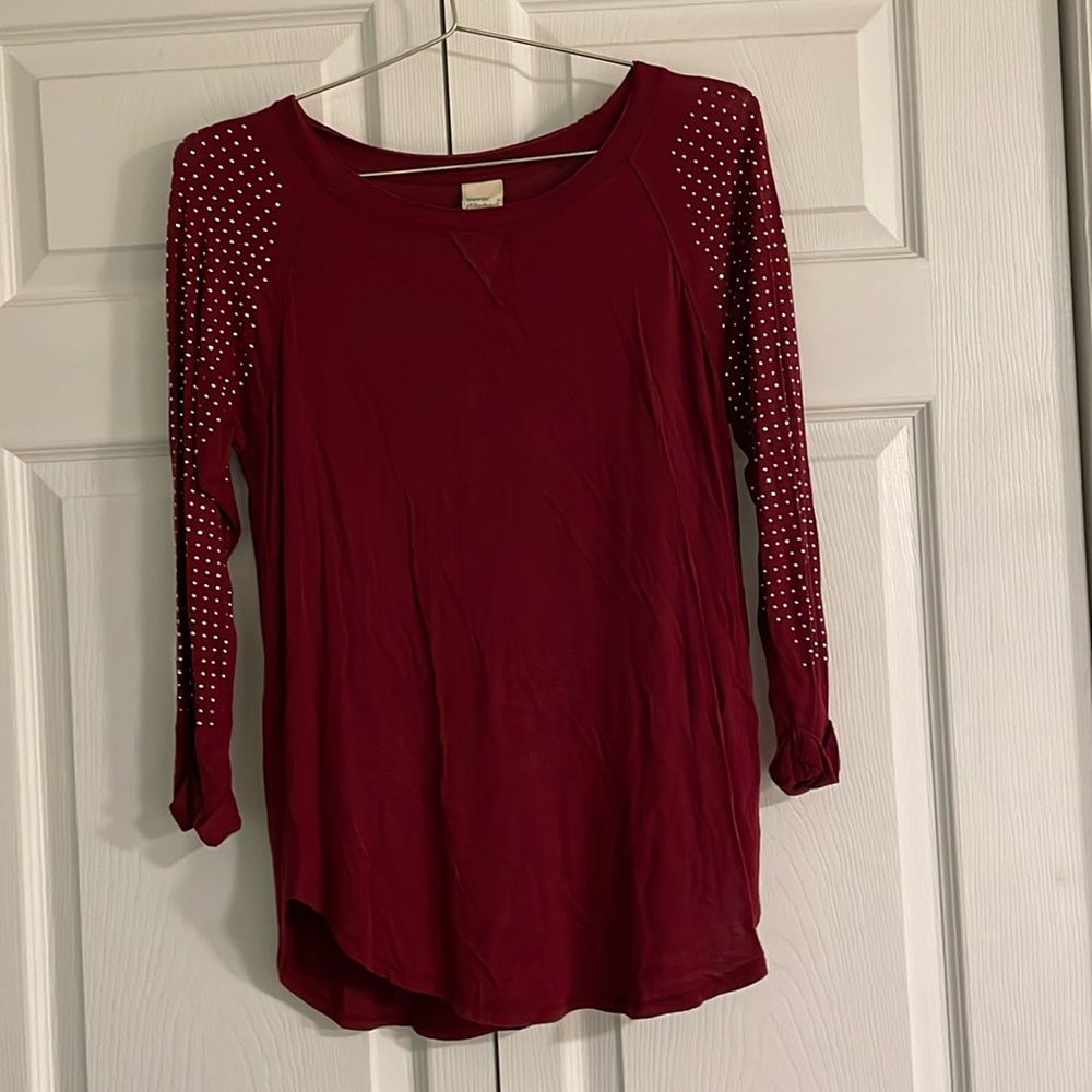 Cover stitched 3/4 sleeve T-shirt